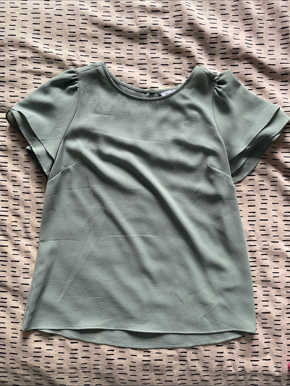 Reitmans Mint Green Short Puff Sleeve Blouse